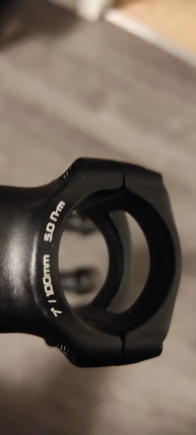 Specialized stems 31.8 clamp available in 90mm and 100mm in Frames & Parts in City of Toronto - Image 5