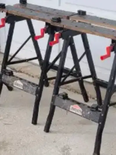 Work folding tables , jobmate used good condition 25$ each, 2 available for 45$
