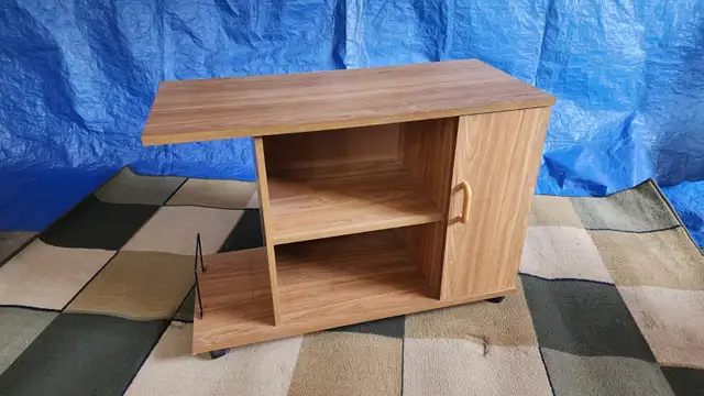 TV stand in TV Tables & Entertainment Units in Edmonton - Image 2