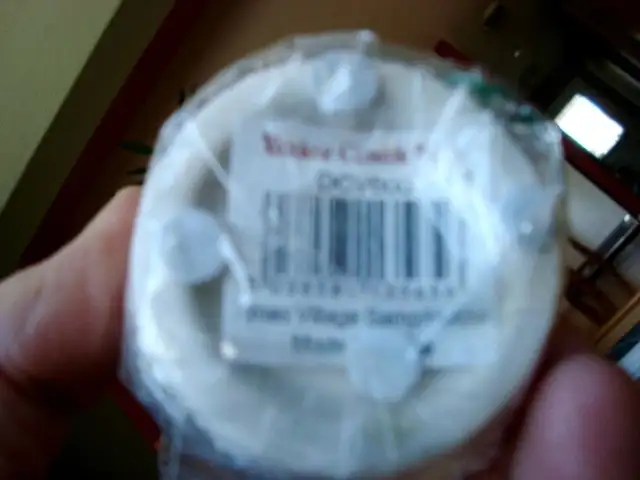 2 Assorted Christmas Decorations - Selling all 2 Together in Home Décor & Accents in Kitchener / Waterloo - Image 6