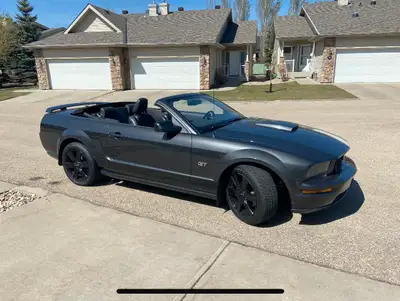 Leather seats, new tires, new rims, upgraded audio system, Stored in garage over winter, dash camera...
