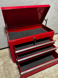 Metal tool chest of drawers
