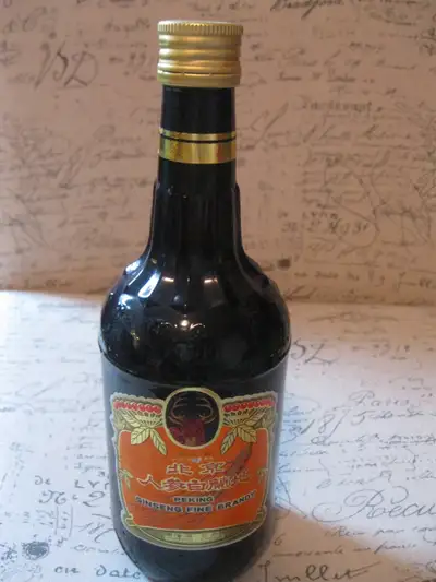 Peking Ginseng Fine Brandy Brandy au ginseng de 700ml/35% Bouteille intact non ouverte des années 19...