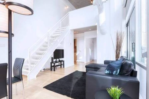 Available starting August 2, 2026 Need a place to stay for the month of July or August or all those...