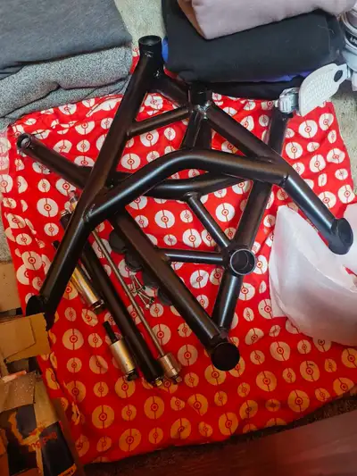 Brand new impaktech crash cage Will fit 24-26 ninja 500 Will fit 18-24 ninja 400 Will fit Z model of...