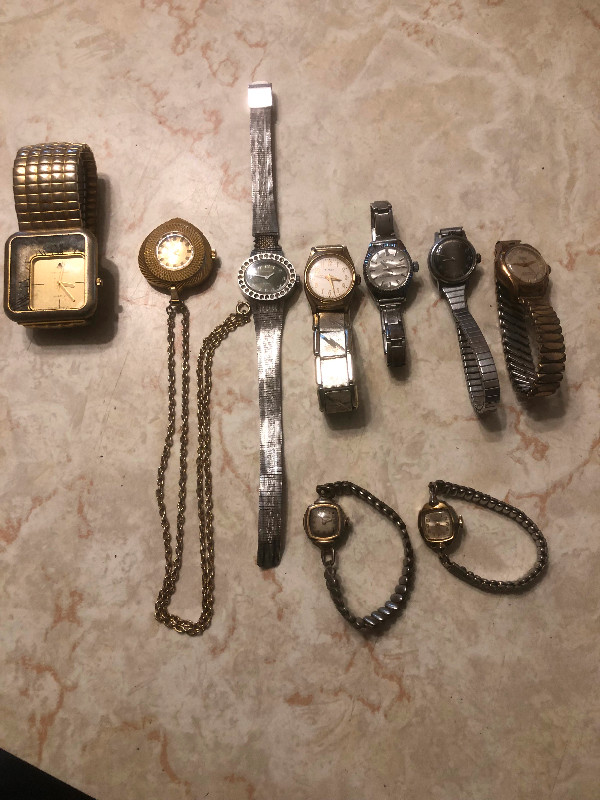 9 Vintage Ladies Watches in Jewellery & Watches in Regina