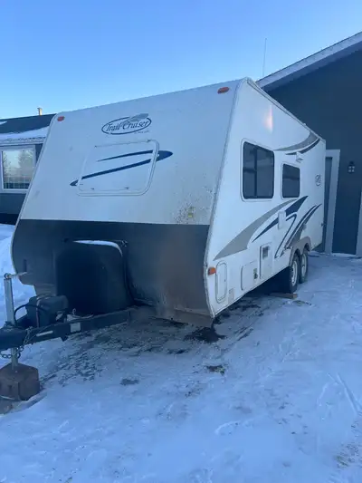 Located in Prince Albert. Selling my 2007 R-Vision Trail Cruiser TC-21RBH travel trailer. Great fami...