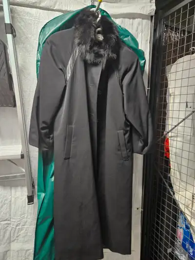 Manteau pour femme / Women's coat, View more