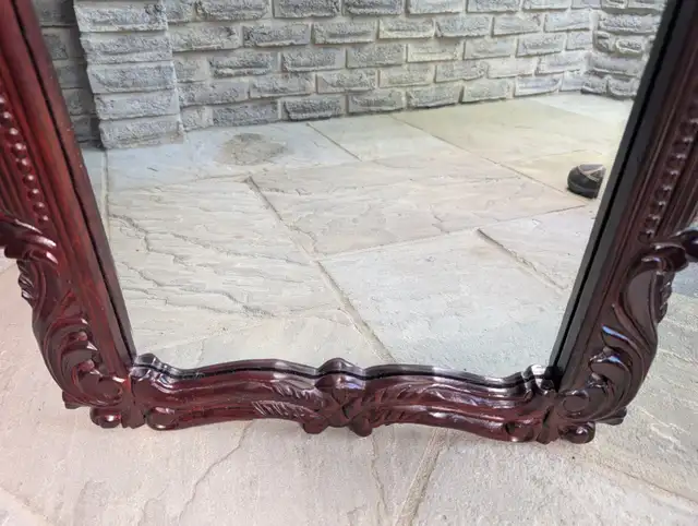 Vintage Bombay Rosewood Carved Mirror in Home Décor & Accents in Oakville / Halton Region - Image 4