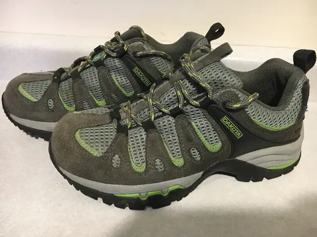 Brand New Women’s DAKOTA Safety Sneakers in Women's - Shoes in Grande Prairie - Image 3