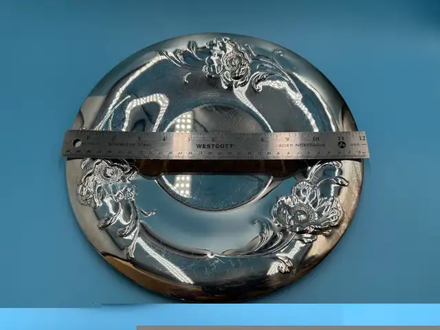 Vintage Wm. A. Rogers S.P. Copper Round Tray 7172 in Arts & Collectibles in Calgary - Image 3
