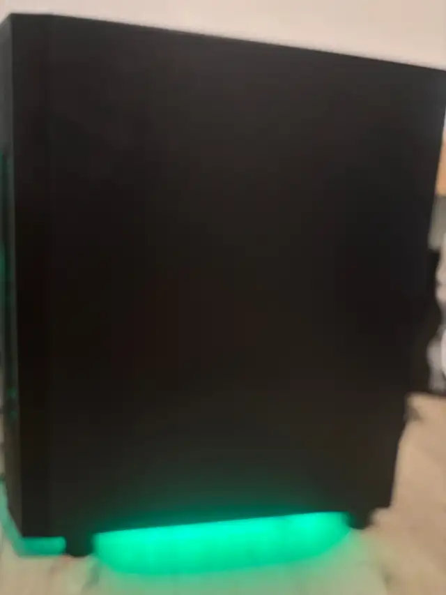 Gaming PC for sale has a Geforce RTX 3060 graphics card - $800 in Desktop Computers in Edmonton - Image 4