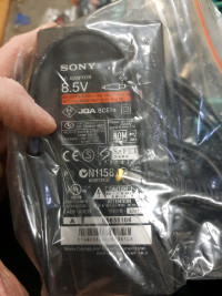Sony ac adapter output 8.5 V 4.5A