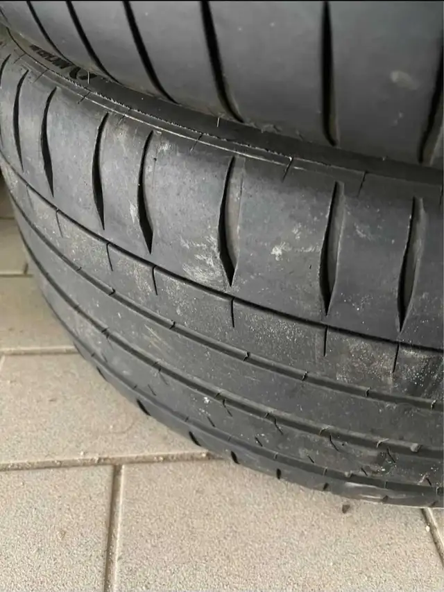 19 Inches BMW OEM rims with 255/35R19 Performance tires in Tires & Rims in Edmonton - Image 7