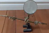 Helping Hands Magnifying glass on stand with alligator clamps