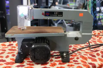 King Canada 13" Scroll Saw – Model KC‐13SSC (#44162-1), View more