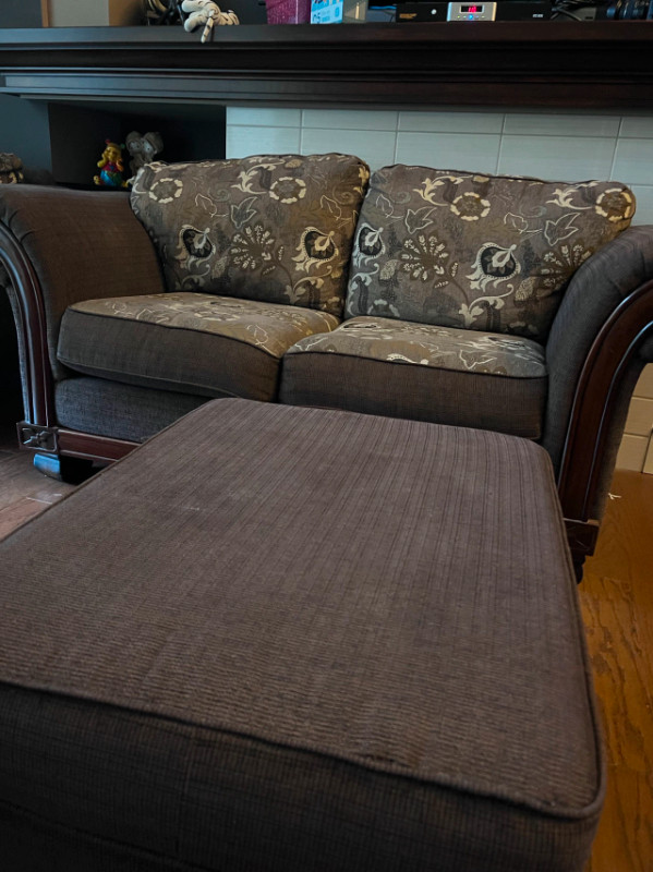 Sofa for Sale in Couches & Futons in Delta/Surrey/Langley - Image 2