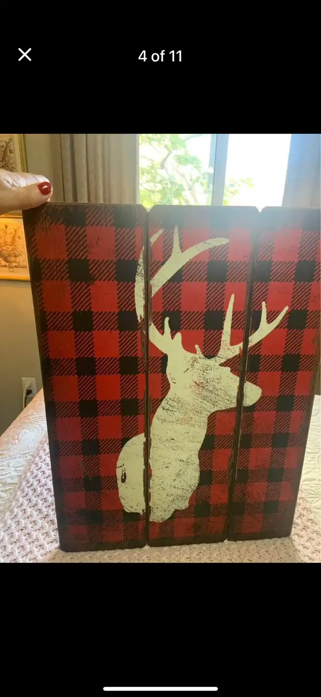 NEW LARGE RUSTIC ‘ CHRISTMAS WOODEN WALL ART ! REINDEER  !  in Holiday, Event & Seasonal in Mississauga / Peel Region - Image 4