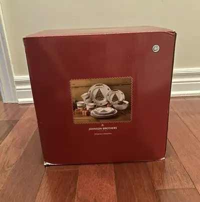 Johnson Brothers Victorian Christmas 16 Piece BNIB, View more
