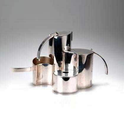 Lino Sabattini 4 pc silver tea/coffee set in Arts & Collectibles in City of Toronto - Image 2