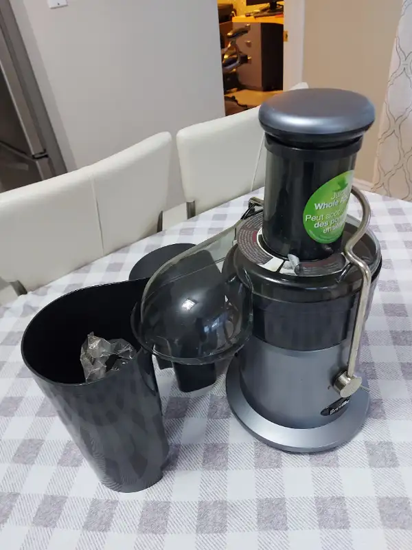 Breville Juice Fountain Plus Centrifugal Juicer in Processors, Blenders & Juicers in Markham / York Region - Image 3