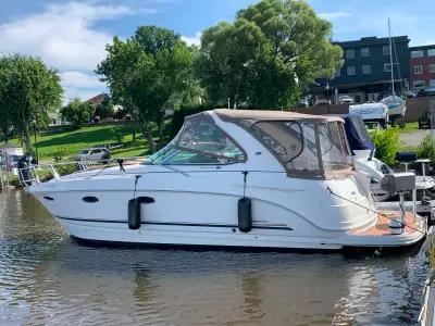 Bateau très bien entretenu, kentretien moteur et coque fait chaque année 2 Mercury 350 MPI 5.7 L 300...