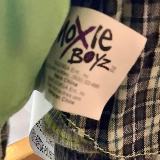 Bratz garçon collection Moxie Boyz Jaxon vêtu Rare 40$ dans Art et objets de collection  à Laval/Rive Nord - Image 4