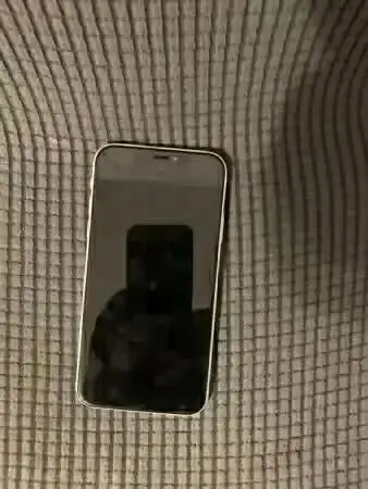 Apple iPhone XR, View more