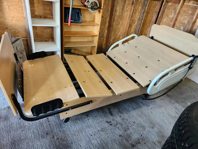 lit electrique in Beds & Mattresses in Saguenay - Image 2