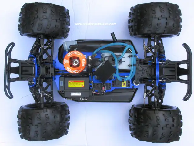 New RC  Truck Nitro Gas 4.25cc 4WD 1 /8 Scale  Savagery PRO in Hobbies & Crafts in Québec City - Image 9