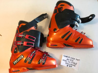 Downhill Ski Boots, size US 9.5, US 5