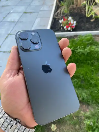 iPhone 15 Pro Max 256gb, View more