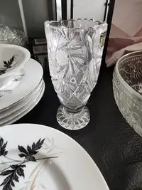 7" Crystal vase, 3" opening