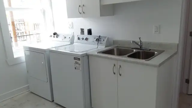 Renovated 4½ with Private Terrace, Metro Verdun – Available December 1, 2026