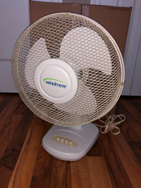 Used 13 Inch windmere 3 Speed Table Top Oscillating Fan