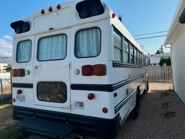 Converted 35' magic adventure bus in Other in Penticton - Image 3