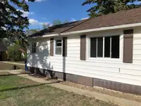 Cozy one bed, one bath home for rent in ESTON, SK for June 1st