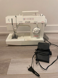 Singer sewing machine 2818 C