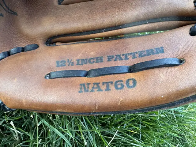 Baseball glove for sale in Baseball & Softball in Penticton - Image 6