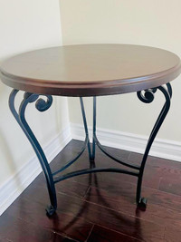 Small round side table for Living/Bedroom