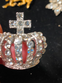 Vintage Clear Rhinestones CROWN Brooch Pin