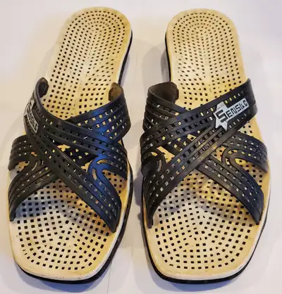 VINTAGE Italian SENSI & C Summer Pool and Beach Sandals, View more