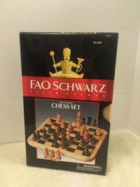 80s 90s FAO SCHWARZ Fifth Avenue Solid Wood CHESS Set Rare