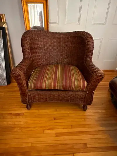 oversized wicker chair w43 x d35