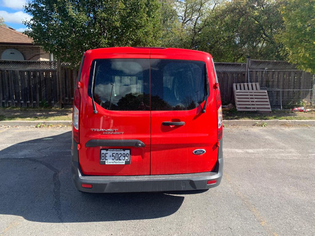 Ford transit connect 2016 in Cars & Trucks in Oshawa / Durham Region - Image 2