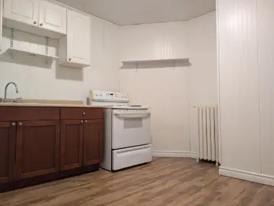1 bedroom apartment in a quiet building near all amenities in Trenton, close to downtown New Glasgow...