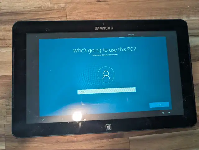 Tablet Laptop 2 in 1 (Samsung S-Pen 11.6 " Touchscreen) in Laptops in Calgary - Image 4