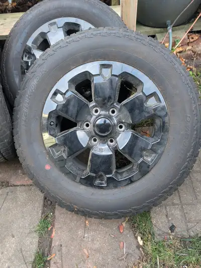 18" Ford Ranger wheels and tires. Hankook Dynapro ATM 265/60 R18 with TPM sensors. They only have 15...