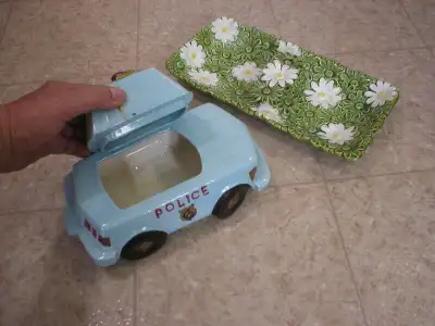 POT VASES POLICE ENCENS CRUCHE TOY JOUET TIRELIRE COCHON, View more