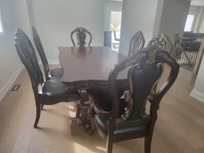 Luxury Traditional / European Solid Wood Dining Set, View more
